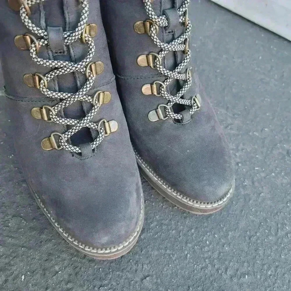 TOMS Womens Melrose Black Lace Up Nubuck Ankle Wedge Boots Size 8-1/2 - Picture 4 of 9